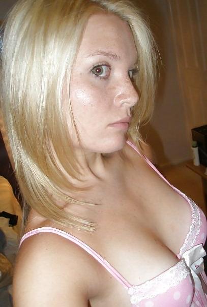 25P Cum On Her Picture