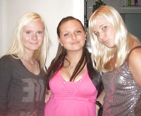 25P Estonian teens-02 beach bra panties party