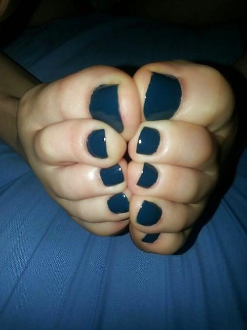 9P Pretty Latina Toes by XXXME