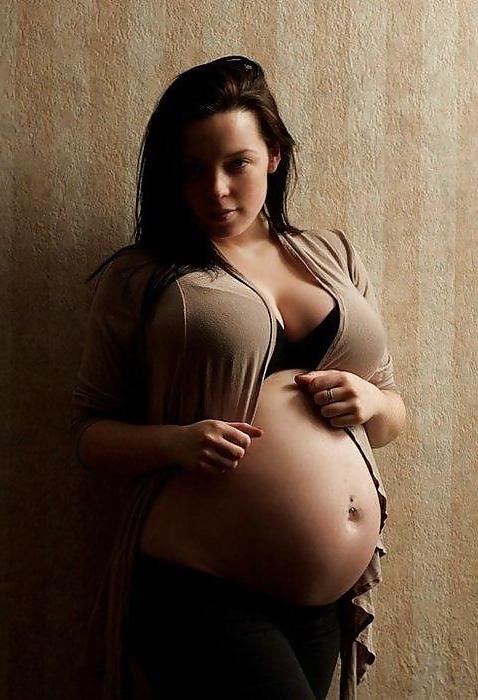 25P Pregnant 24