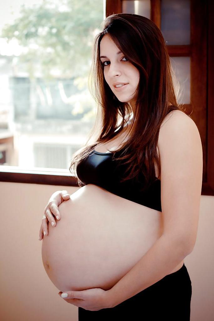 25P Pregnant 24