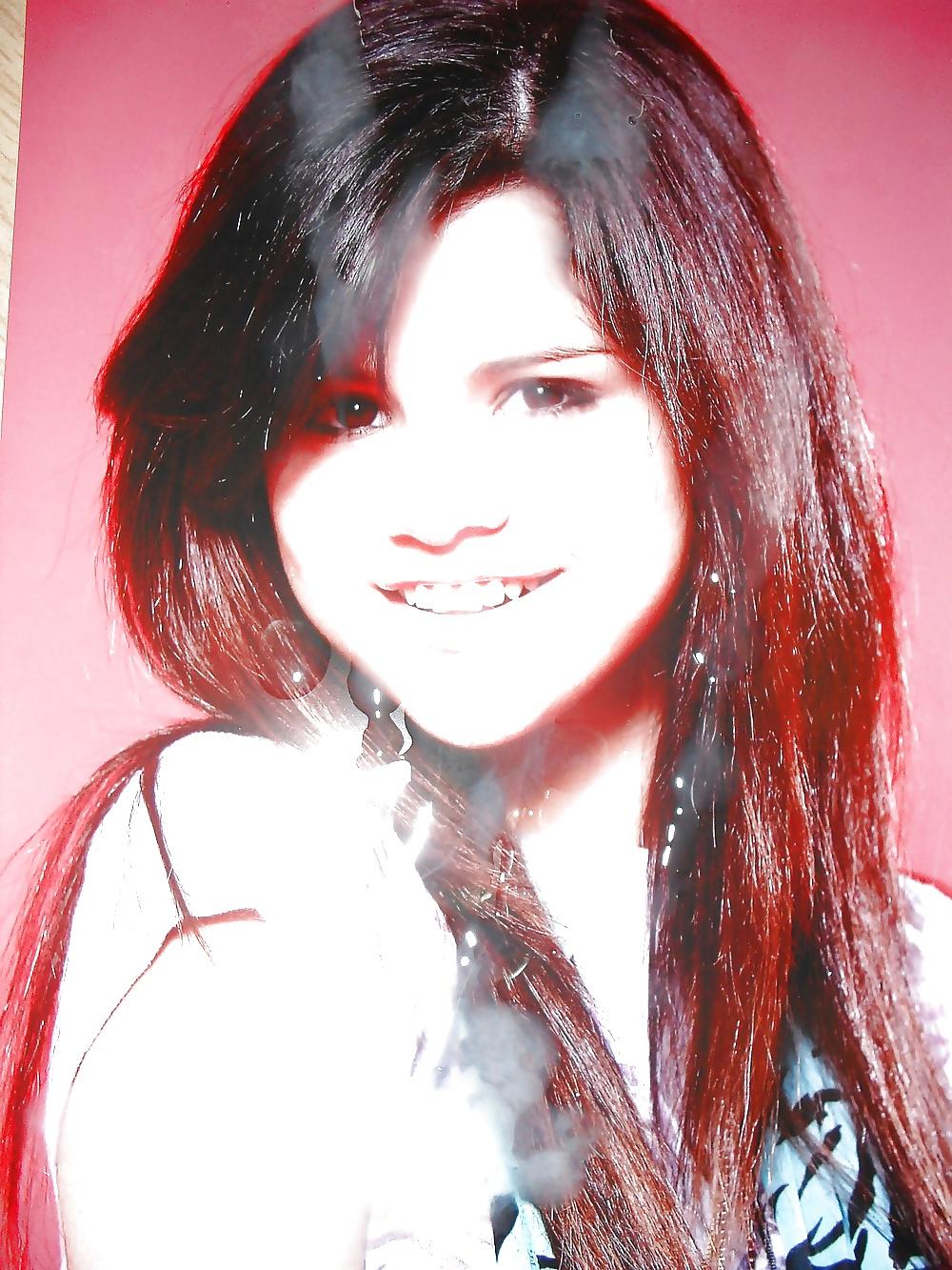 25P Selena Gomez abspritzen