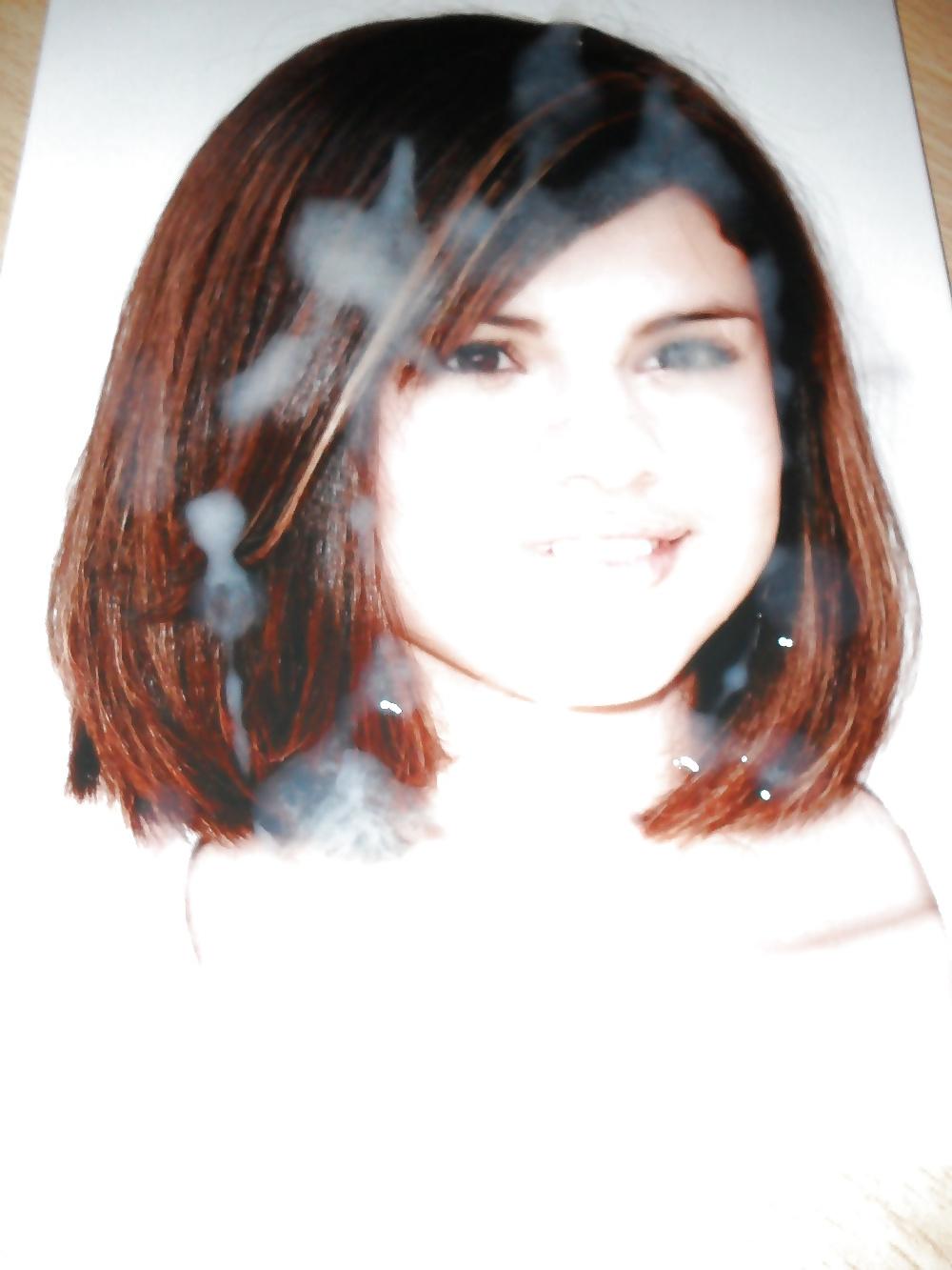 25P Selena Gomez abspritzen