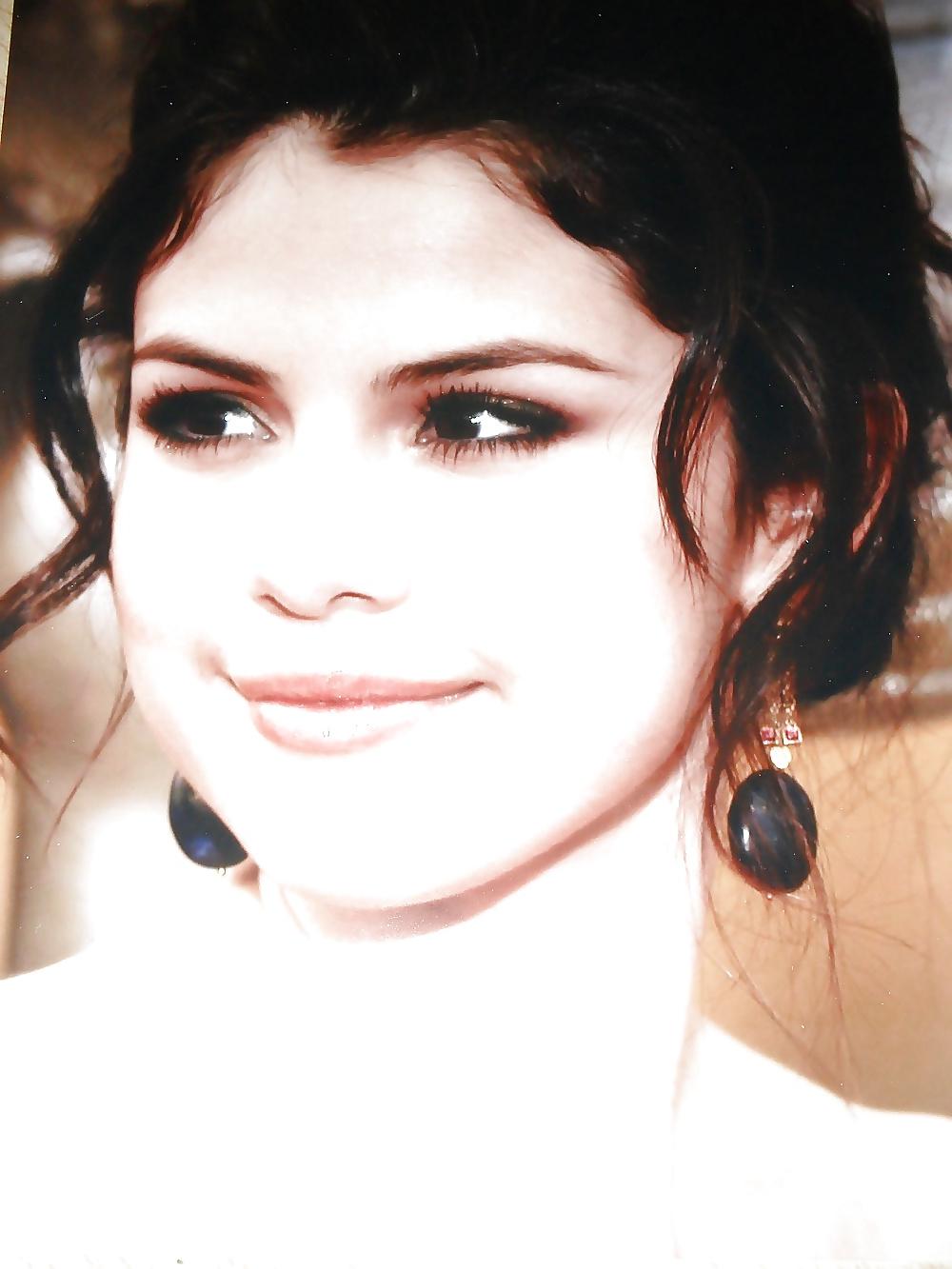 25P Selena Gomez abspritzen