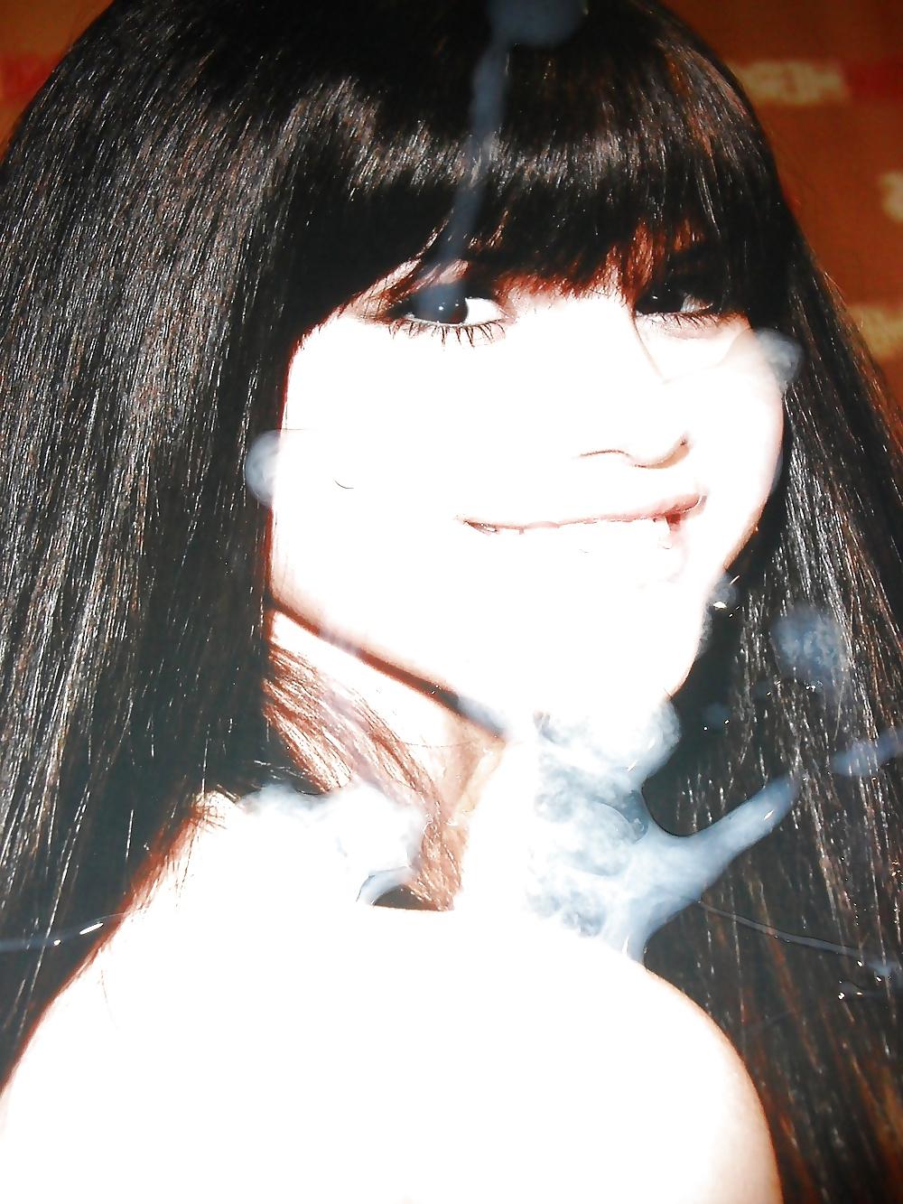 25P Selena Gomez abspritzen