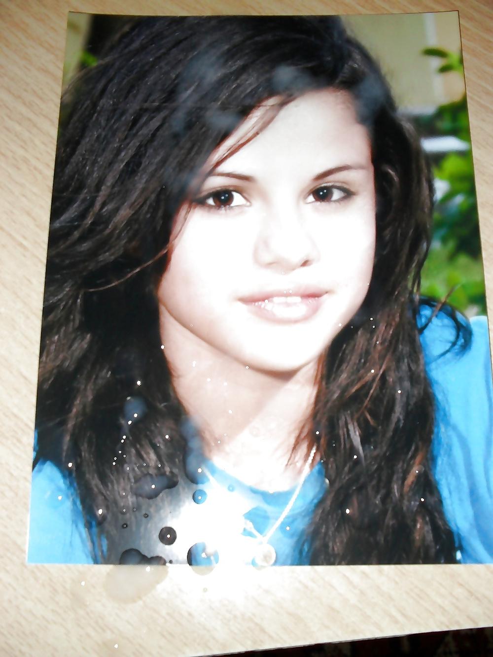25P Selena Gomez abspritzen