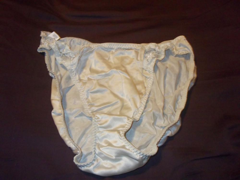 4P Used bra and panty 
