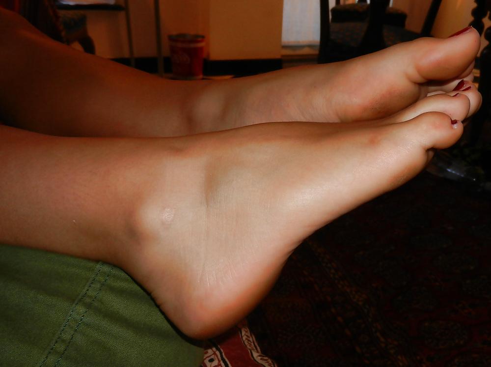 8P Feet cock tease