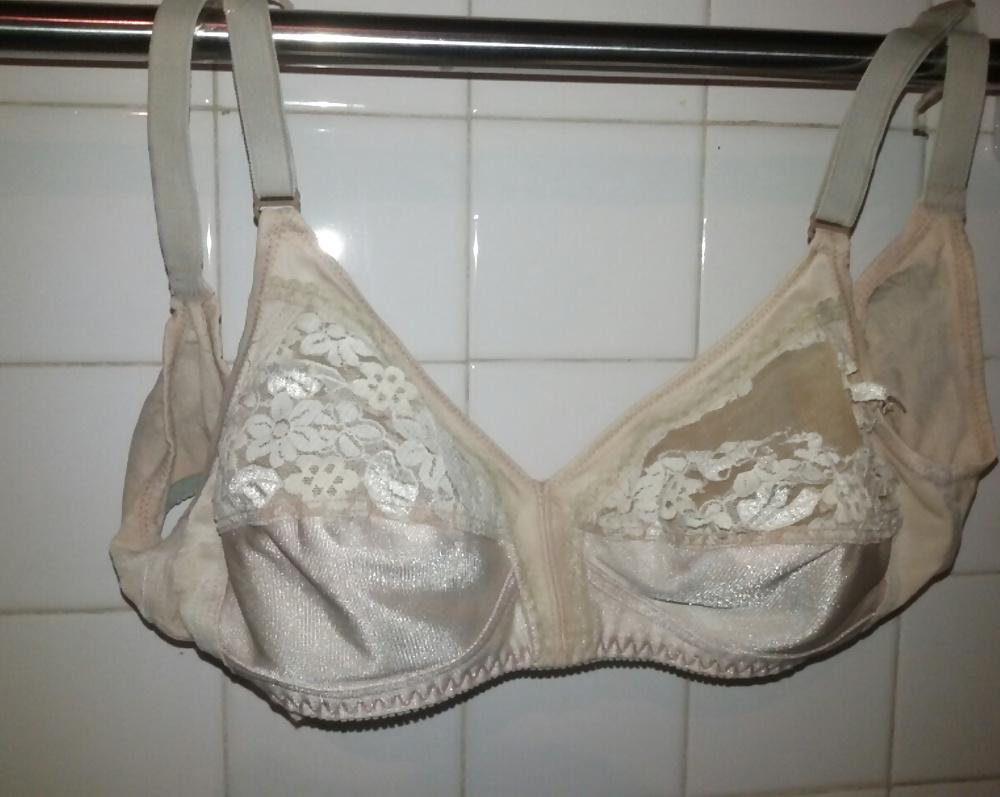 6P Mom's bra collection  36DD 