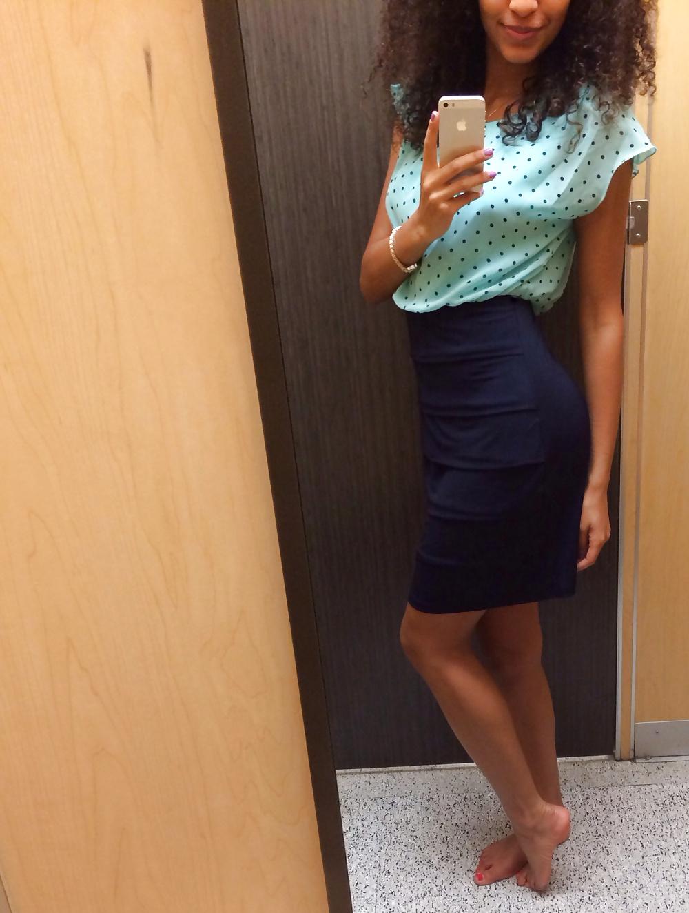 25P Selfless in clothing shop changing room