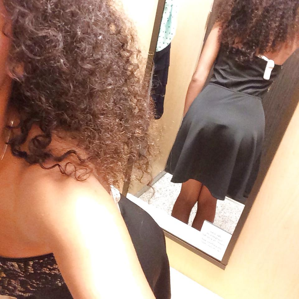 25P Selfless in clothing shop changing room