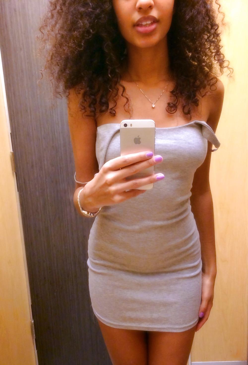 25P Selfless in clothing shop changing room