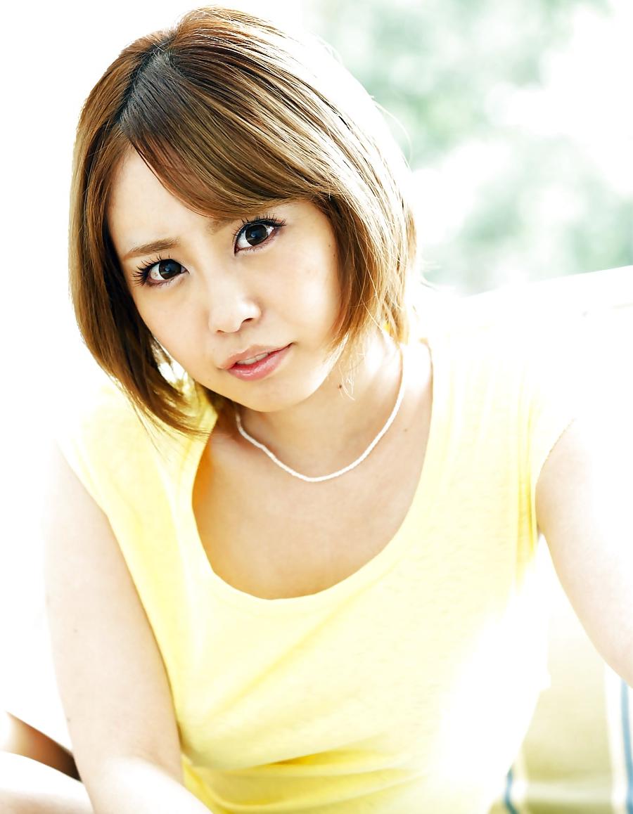 25P Kaede Yuzuki - Beautiful Japanese PornStar
