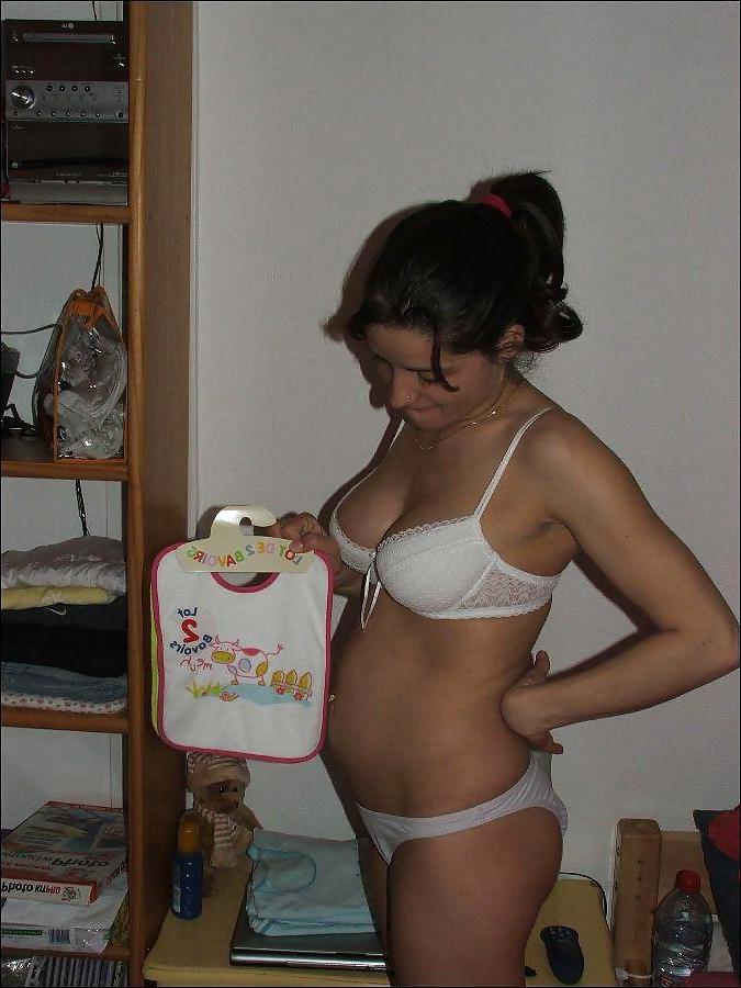 15P Pregnant Brunette