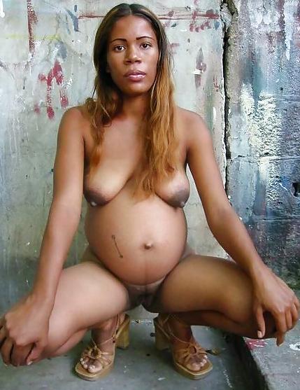 25P Pregnant 5 (estefania)