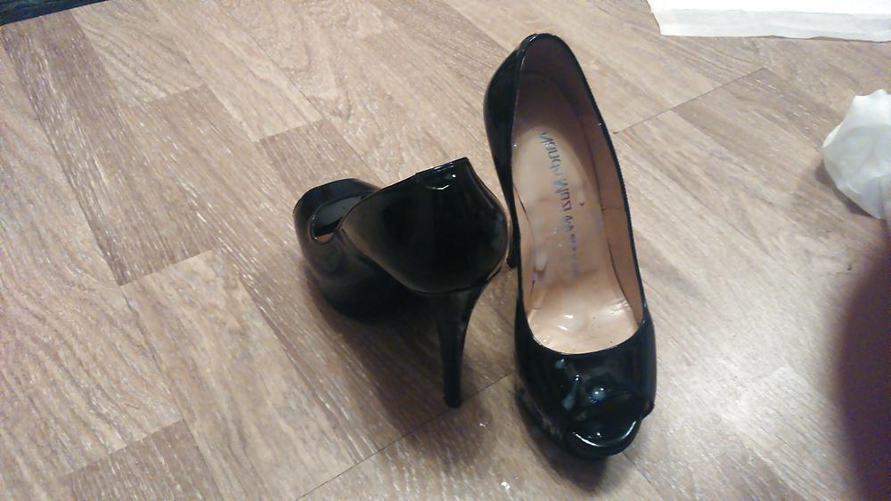 14P Fuck and cum on Nando Muzi heels