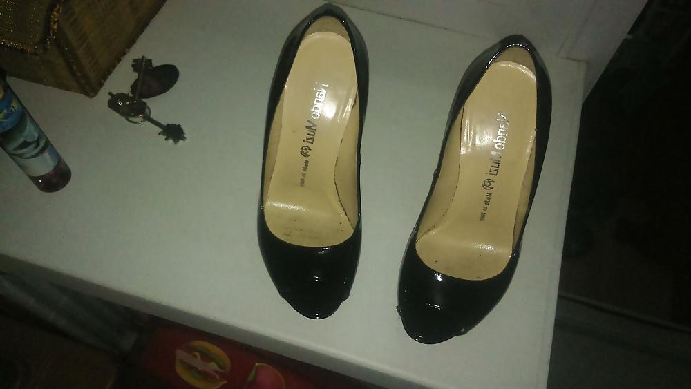 14P Fuck and cum on Nando Muzi heels