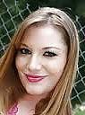 25P Aurora Snow Facial Cum Slut