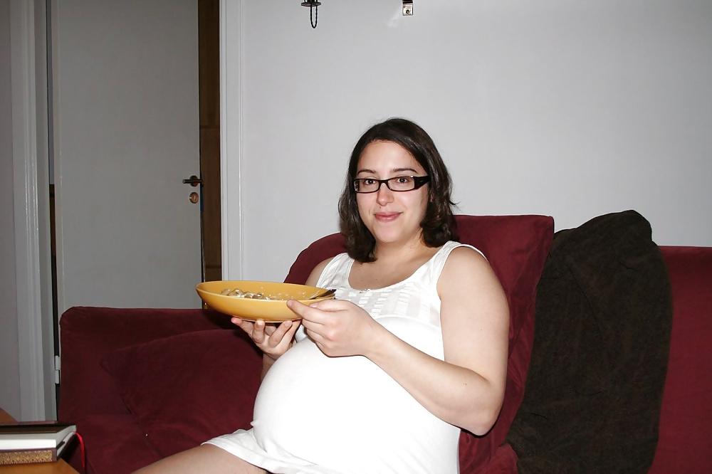 25P Hairy pregnant