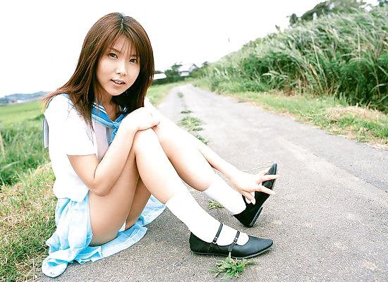 25P Japanese schoolgirl