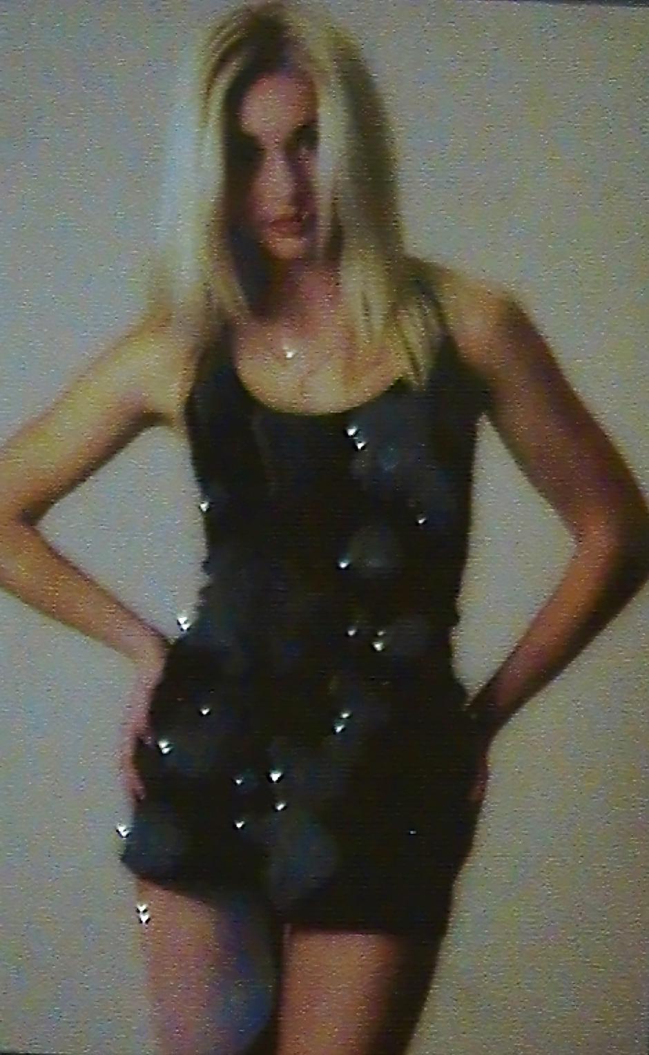 25P Cum on girlfriend blonde in black dress