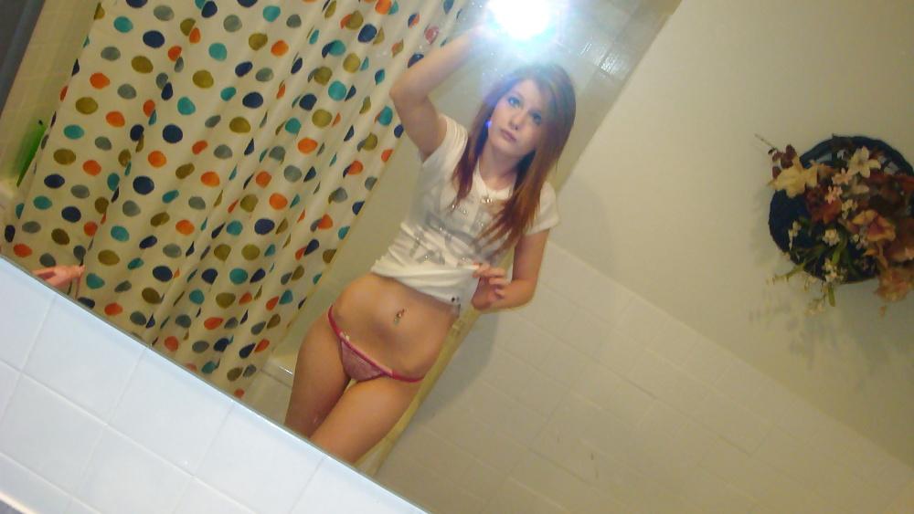 18P Young Skinny Girl Selfshots in Bath Room