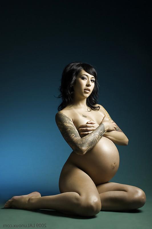 25P Pregnant 26