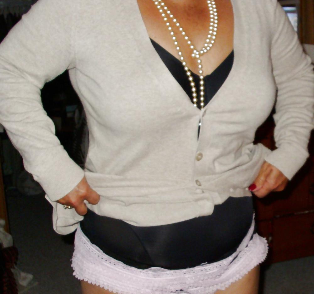 25P Sexy GILF