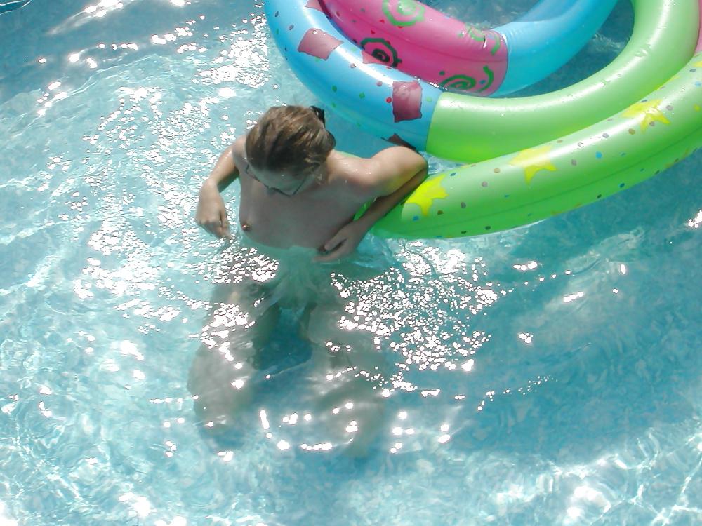 25P Amateur Private Photo 39