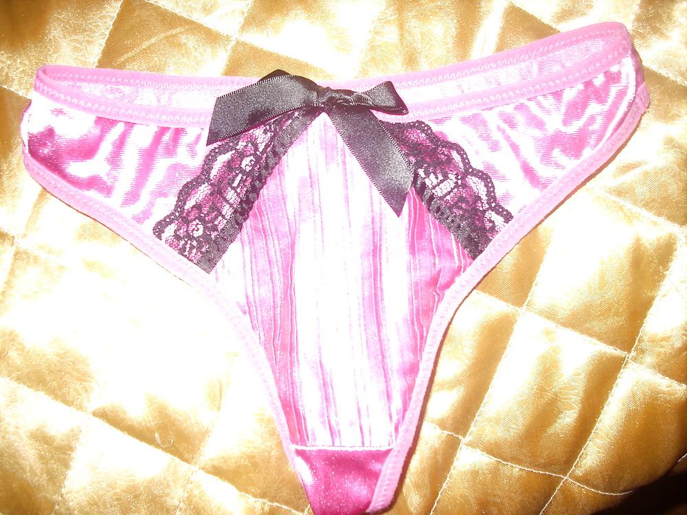 7P New photos of panties and bra on my fucking mom