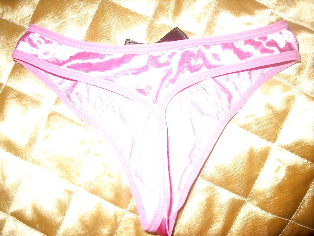 7P New photos of panties and bra on my fucking mom