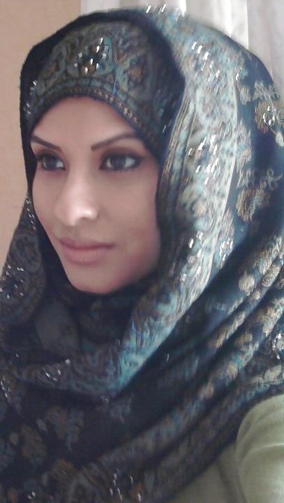 7P Firdousa milf in hijab