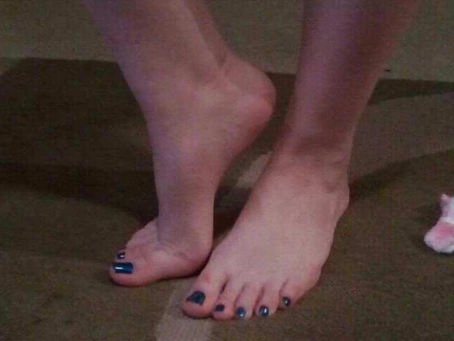 18P Feet, Cum on them