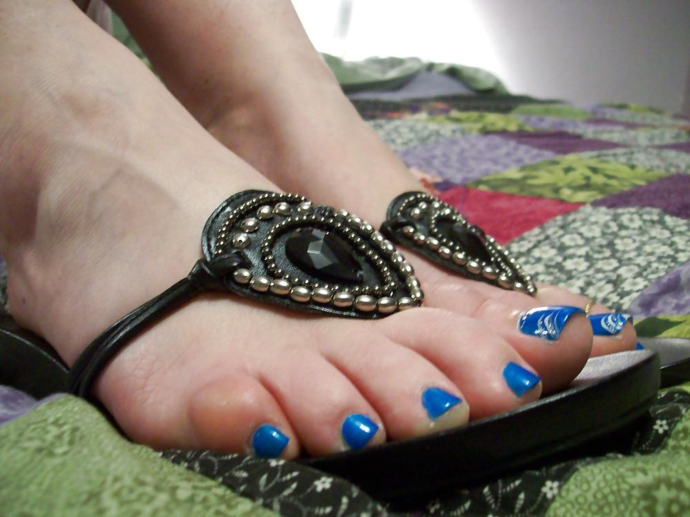 21P Some very pretty feet