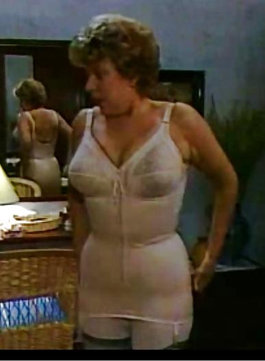 12P Mieder - Girdle 001