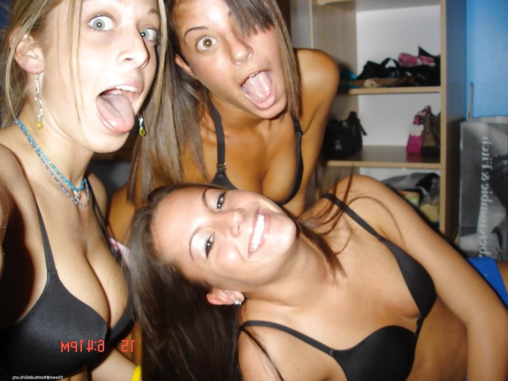 25P Bra wearing bitches =D