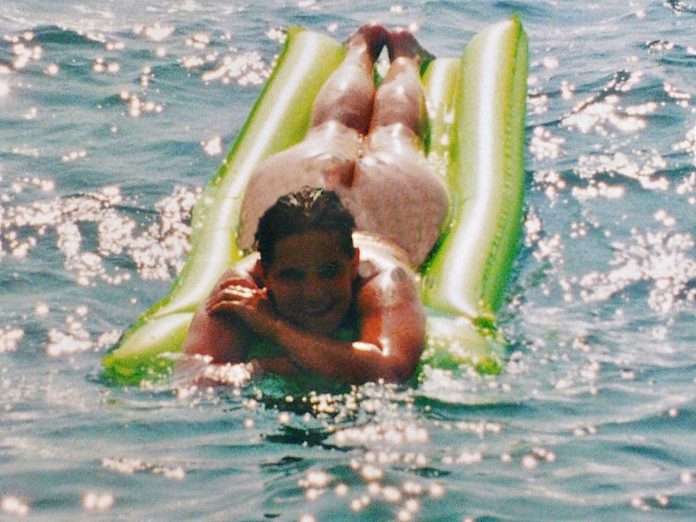 9P Chubby ex girlfriend shows ass, pussy and tits