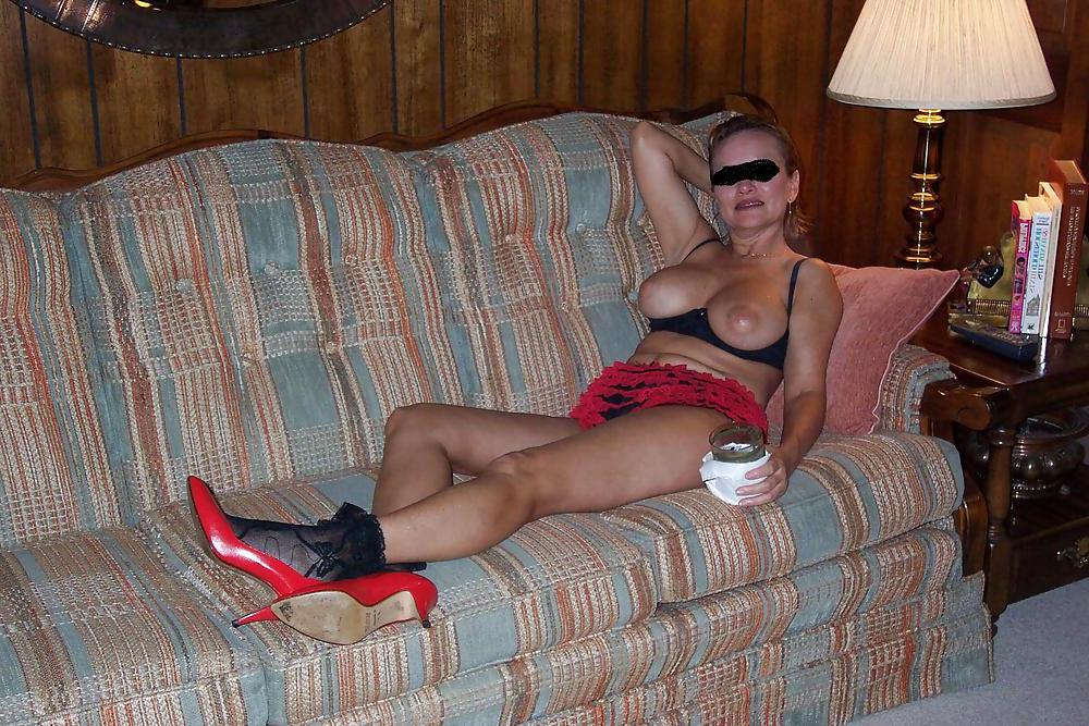 6P Busty Mature Lady in Black Shelf Bra