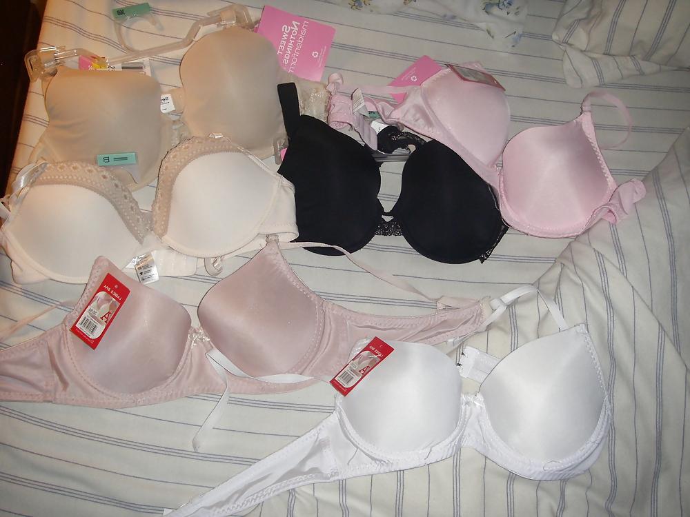 7P Son's GF went Bra Shopping