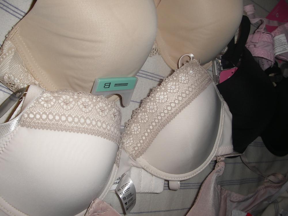 7P Son's GF went Bra Shopping