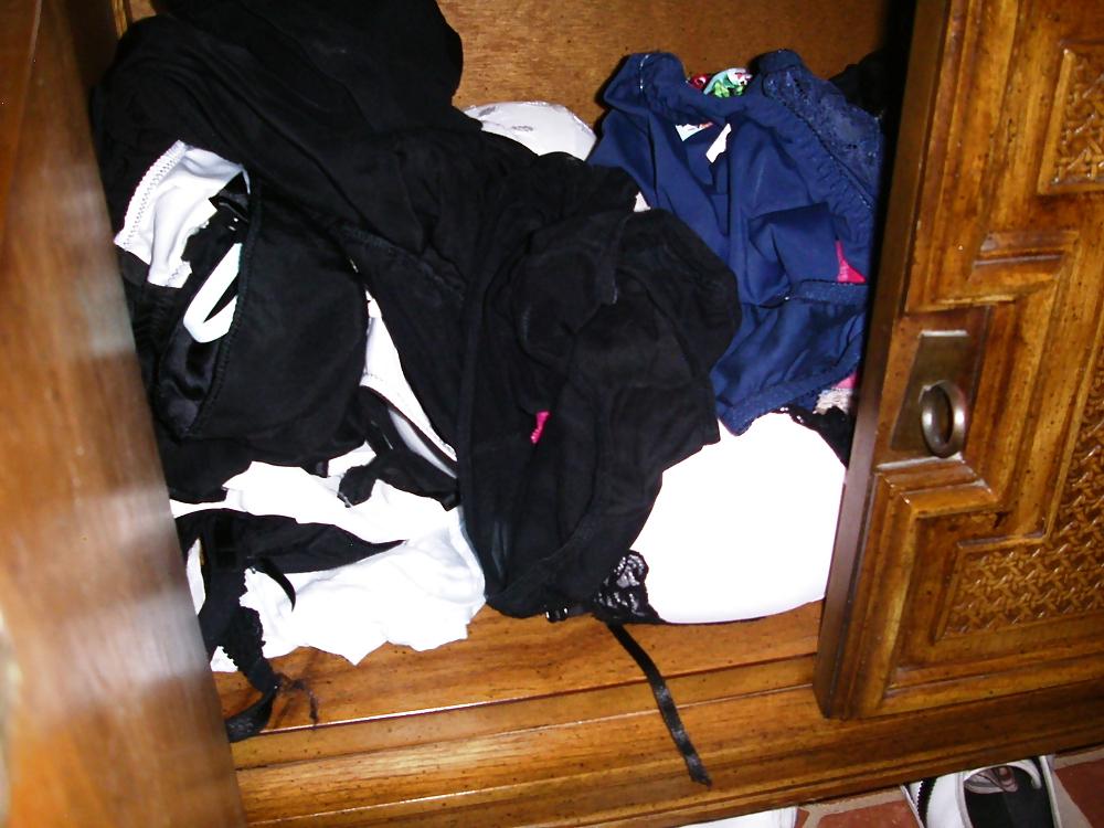 5P Bra & Panty Sneek Photos