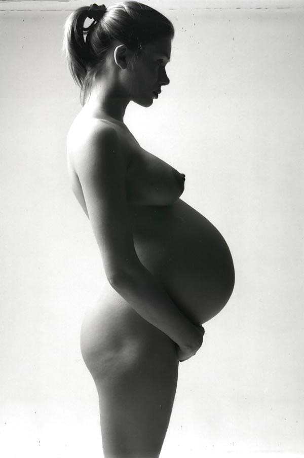 12P Pregnant and Horny