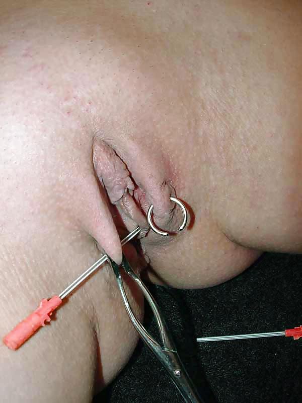 6P Cunt Piercing