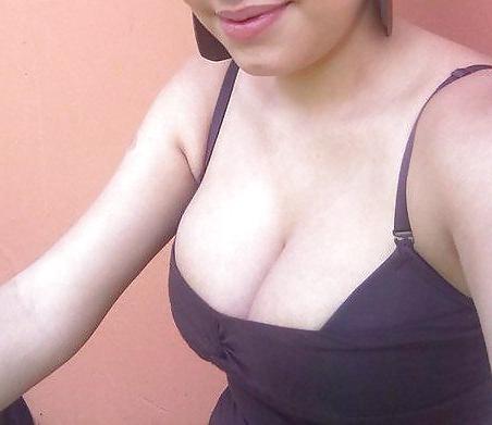 25P Yummy Pretty Sexy Girls Pictues.............
