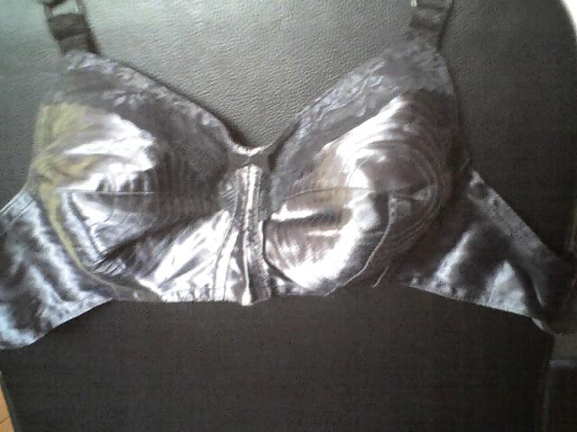 25P Satin bra