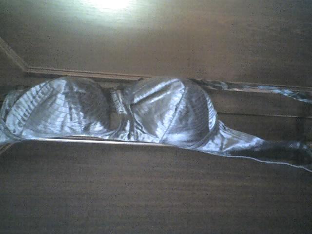 25P Satin bra