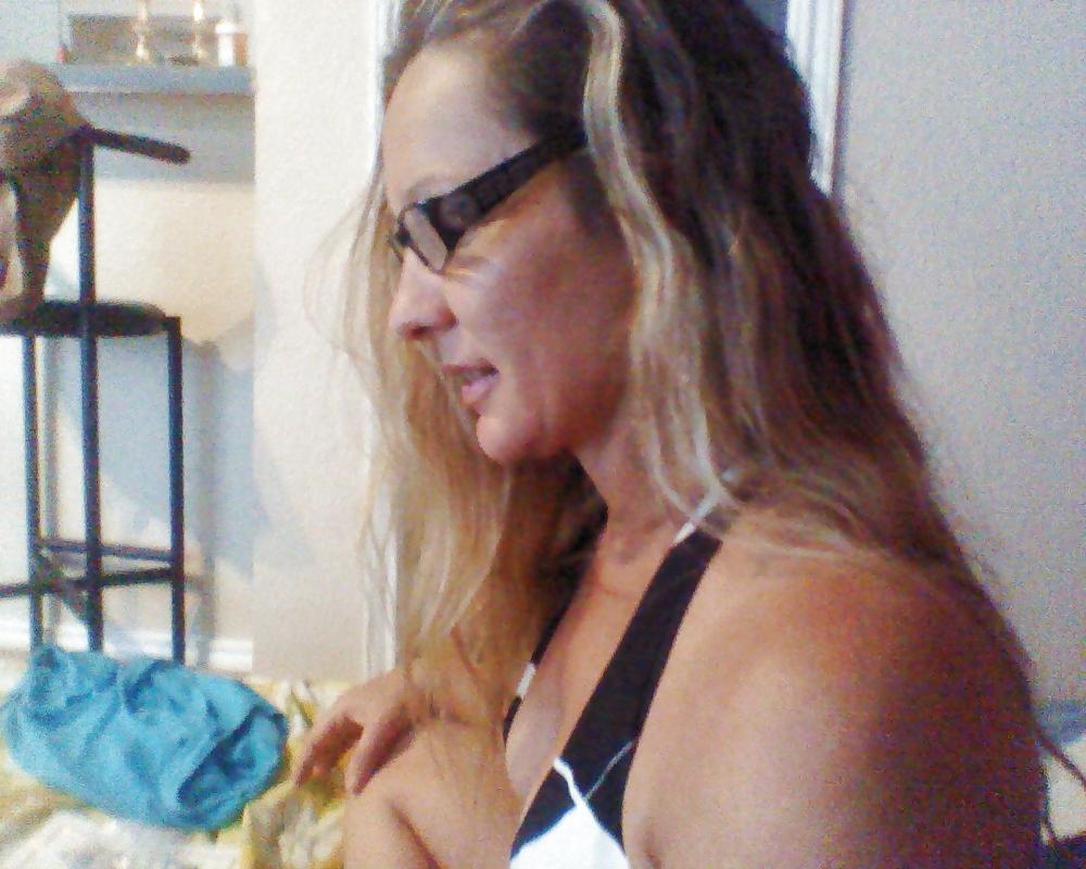 8P Wife on x-hamsters chat room