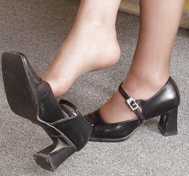 20P Cum on Pantyhose 2