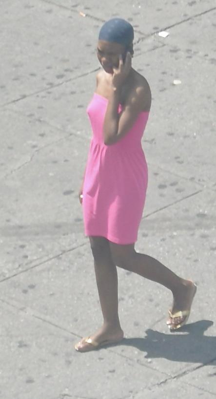 4P Harlem Girls in the Heat 130 - New York - Bra-less Nipple