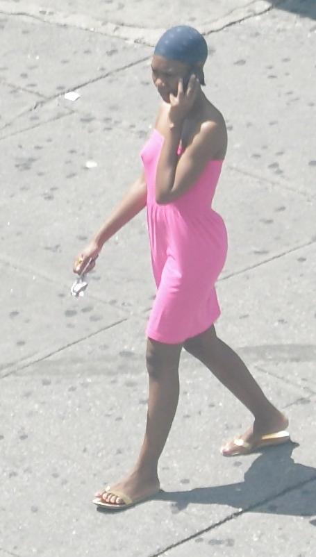 4P Harlem Girls in the Heat 130 - New York - Bra-less Nipple